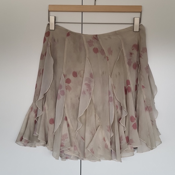 Zara Printed Ruffle - Picture 2 of 3